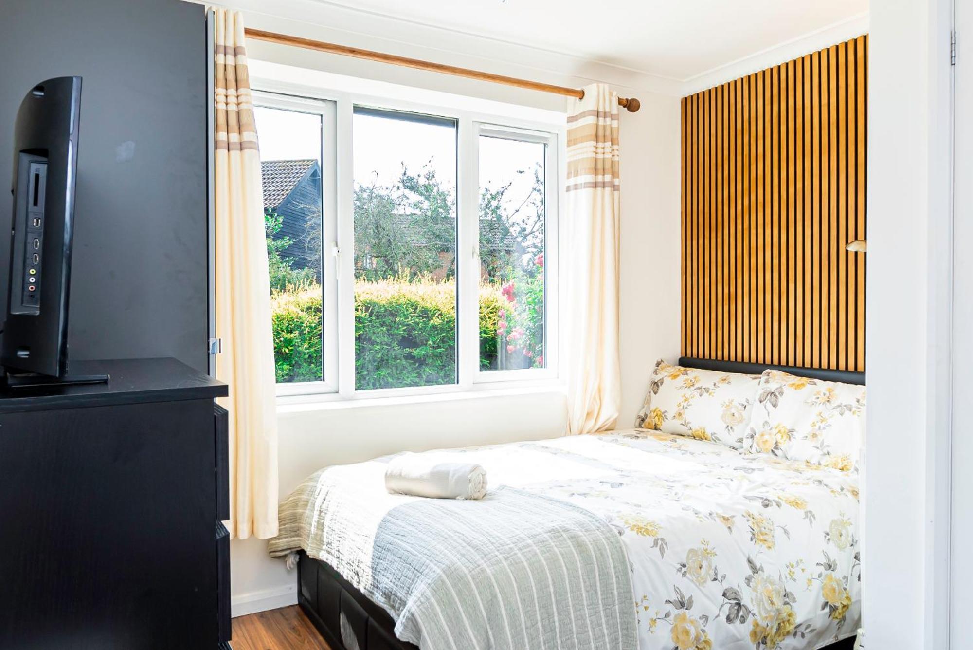 Earley Luxury Ensuite Room With Private Entrance 雷丁 外观 照片